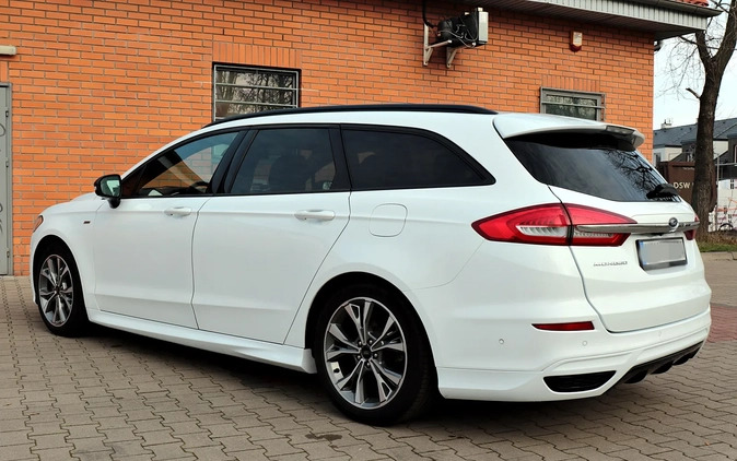 Ford Mondeo cena 67900 przebieg: 198978, rok produkcji 2018 z Wałbrzych małe 781